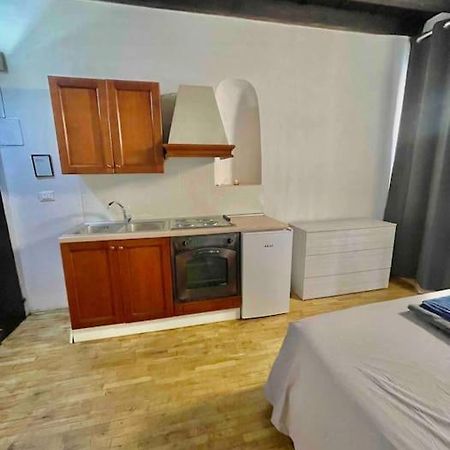 Low-Cost Teatro Romano Apartment Verona Luaran gambar