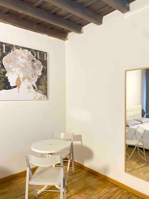 Low-Cost Teatro Romano Apartment Verona Luaran gambar
