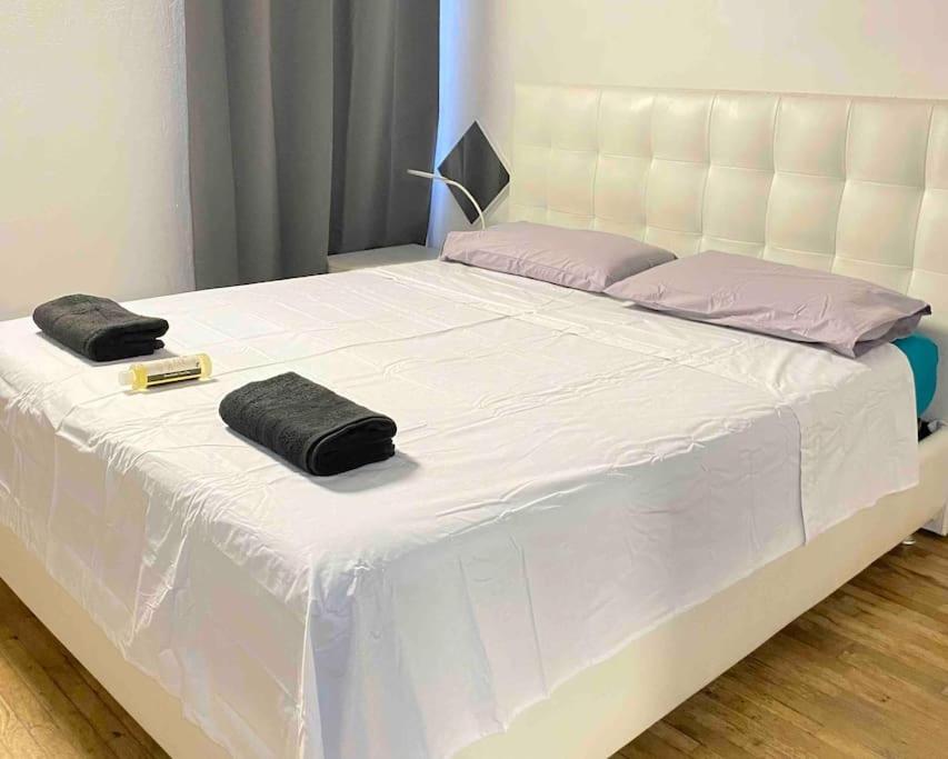 Low-Cost Teatro Romano Apartment Verona Luaran gambar